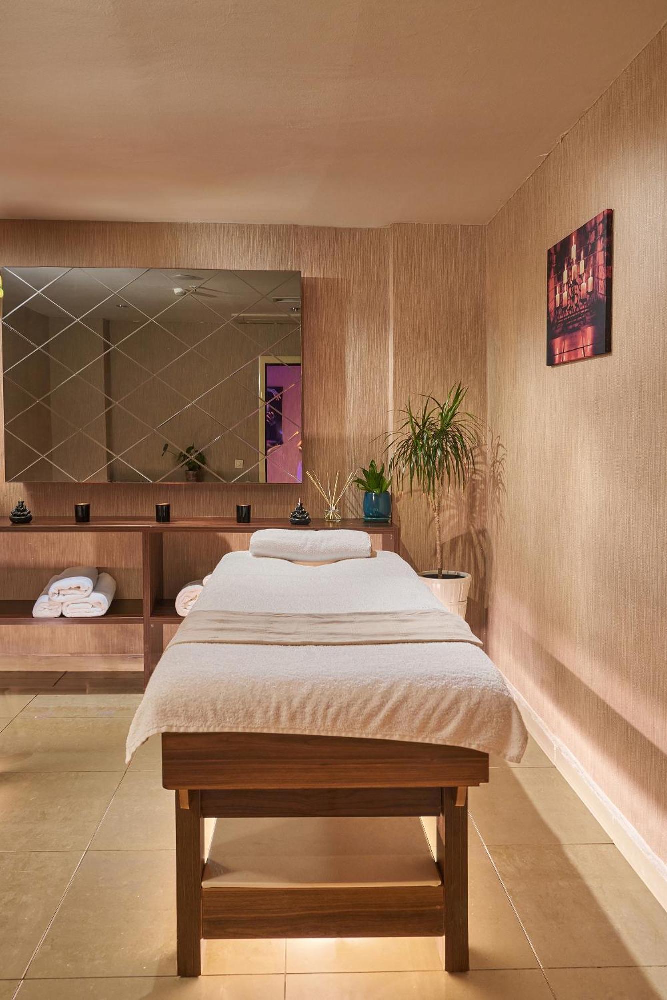 Atro Hotel อิสตันบูล ภายนอก รูปภาพ